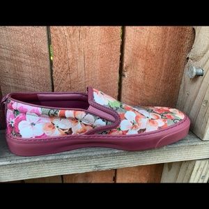Gucci Supreme Bloom Printed Canvas Slip On Sneaker